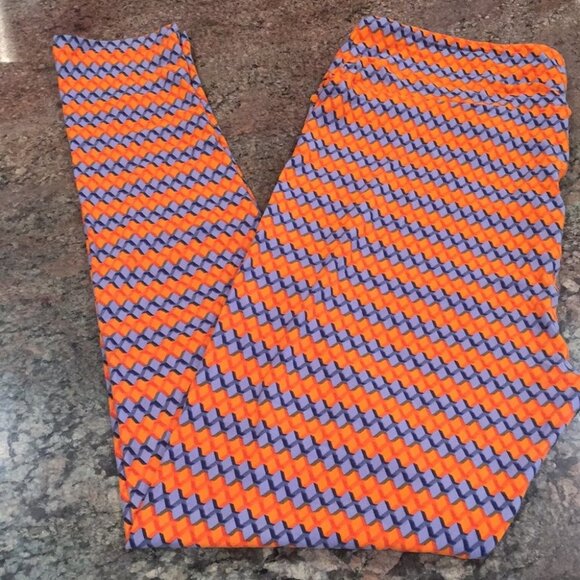TC LuLaRoe Leggings DD41 4400 - Picture 1 of 3